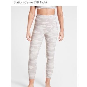 Athleta Elation Camo 7/8 Tight/ Legging
